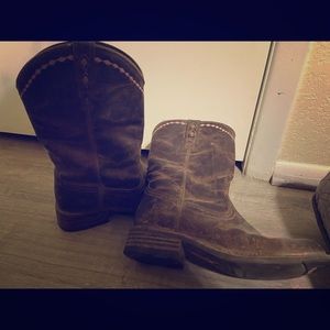 Woman’s Ariat Boots